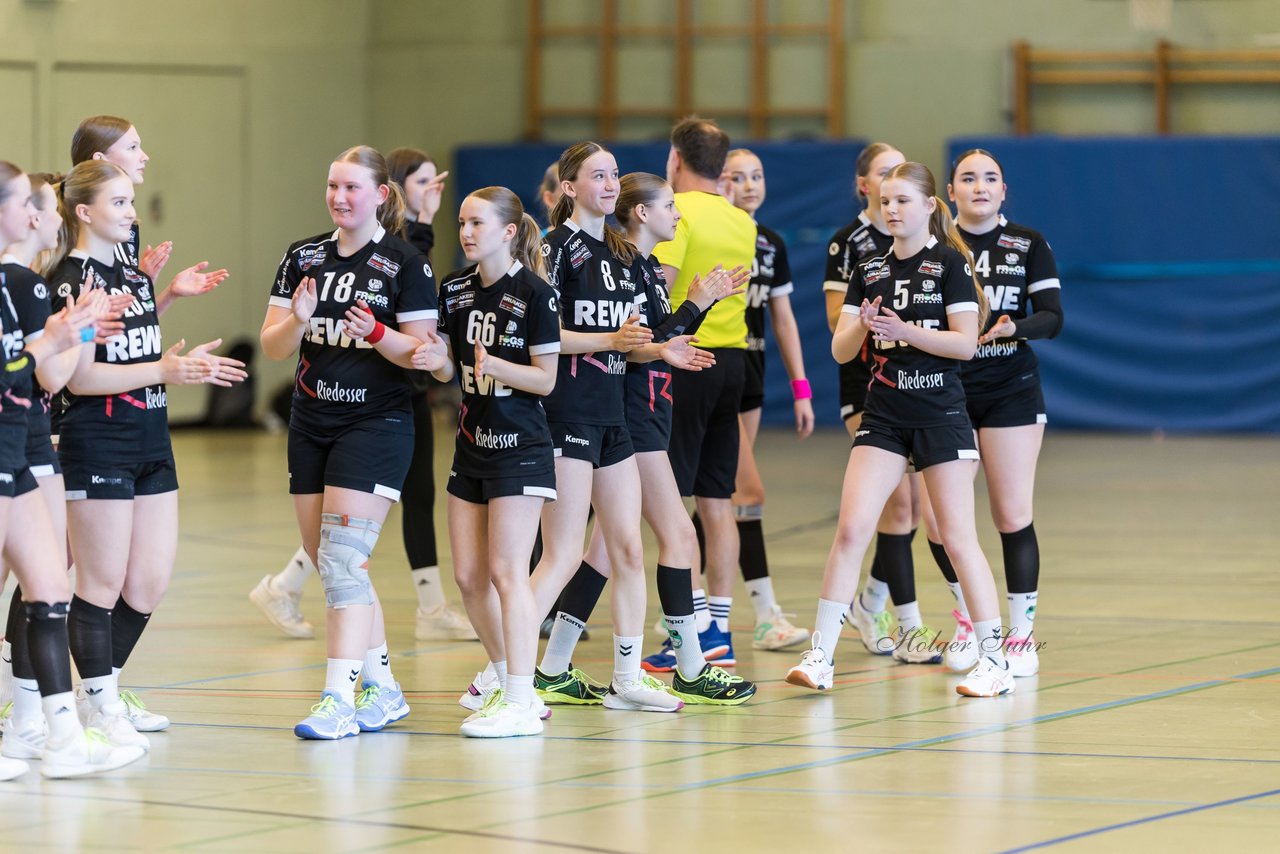 Bild 335 - wBJ SV Henstedt Ulzburg - Bramstedter TS : Ergebnis: 27:15